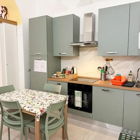 Nuovo Monolocale A 15 Minuti Dalla Stazione Termini ローマ